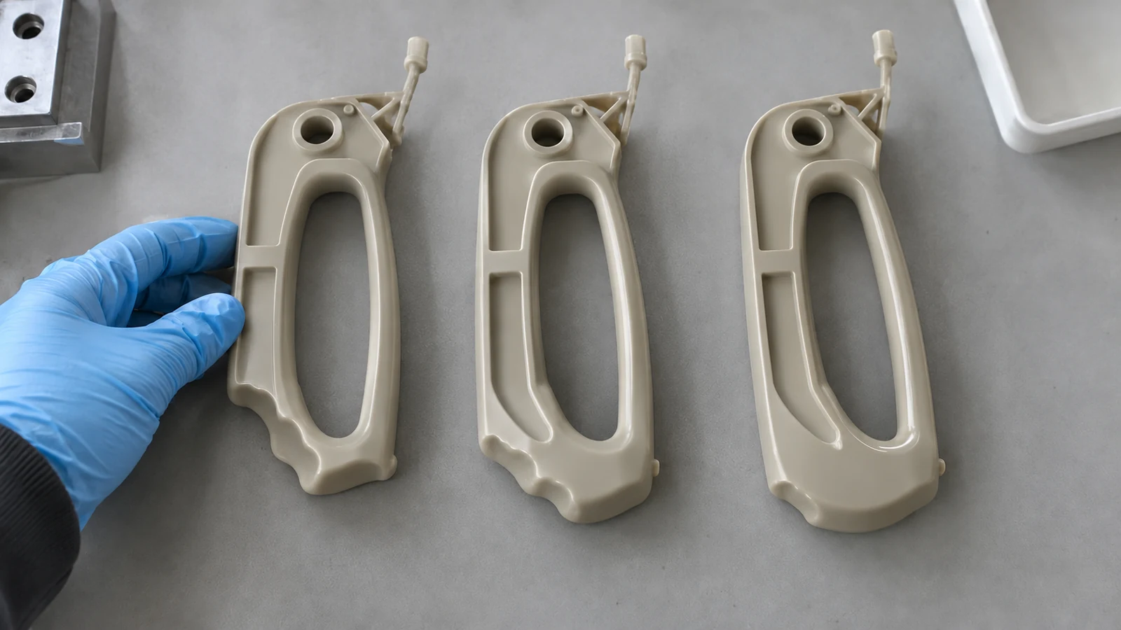 Progressive short shot handle samples